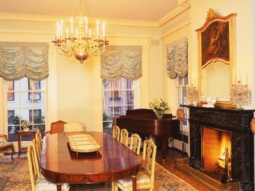 Новости - Дэн Хаузер купил нью-йоркский особняк Трумена Капоте за $12,5 млн